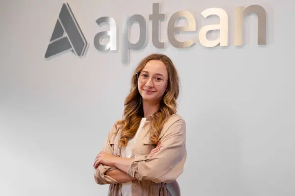 Ewa, 24 lat, Associate Functional Consultant w dziale Customer Support 